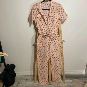 Glamorous Stone red Daisy tie waist button front jumpsuit US size 6 ￼